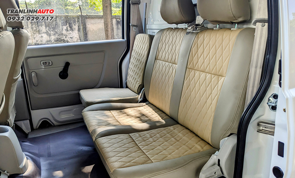 Ghế ngồi phía sau Srm 868