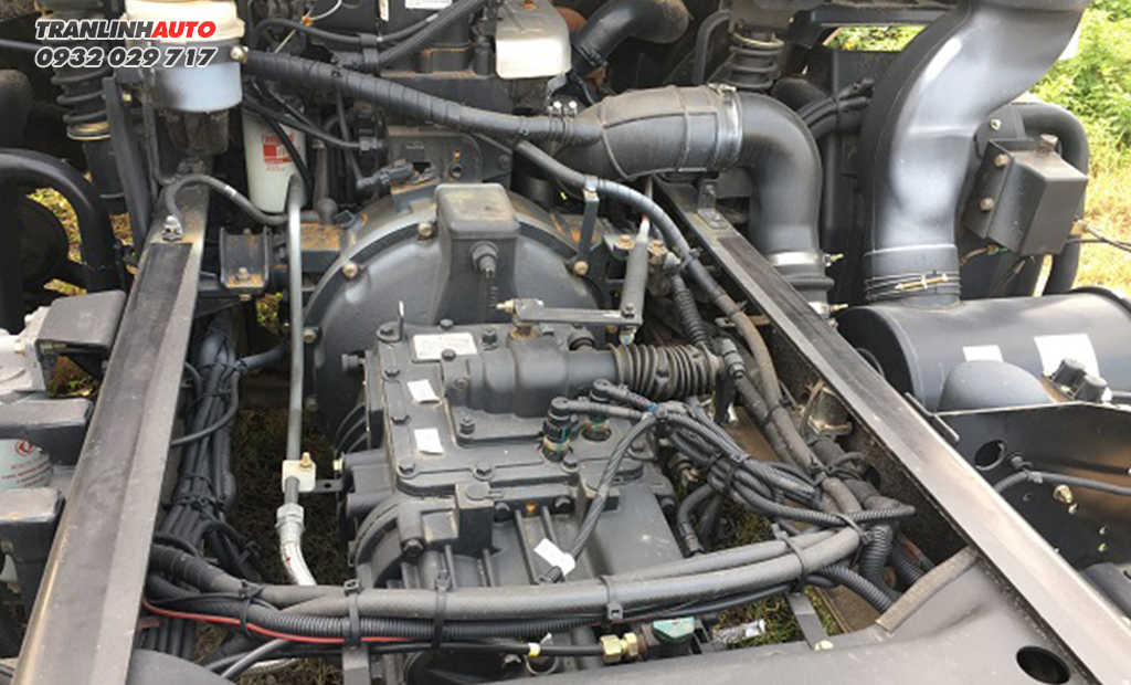 Hộp số xe tải Dongfeng B180