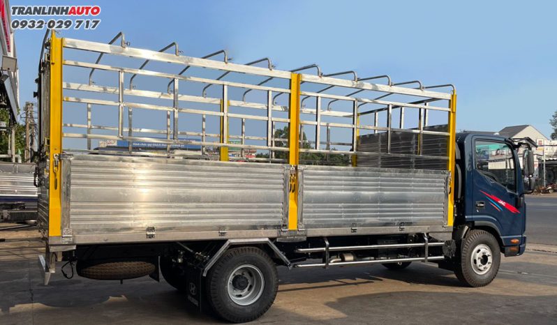 
								XE TẢI JAC N700 THÙNG INOX full									