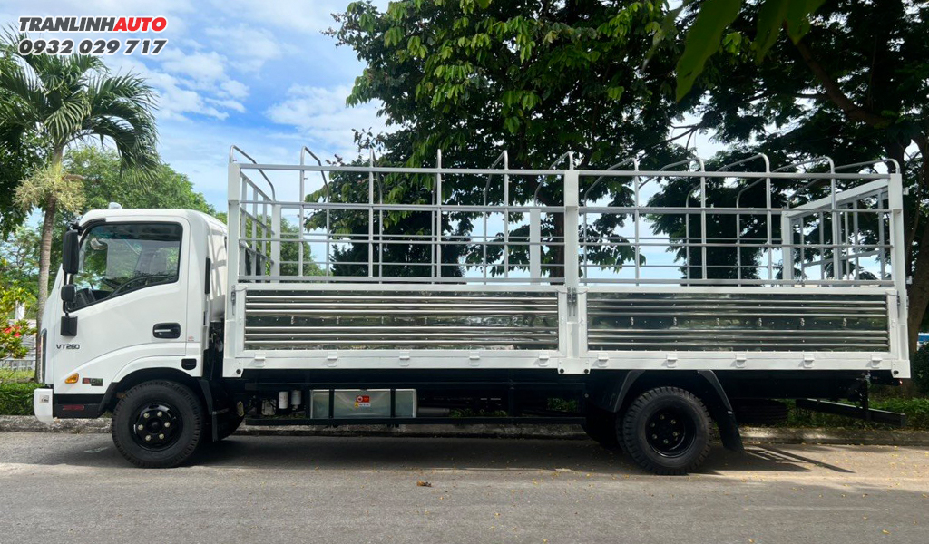 thùng tiêu chuân xe tải Veam Vt340