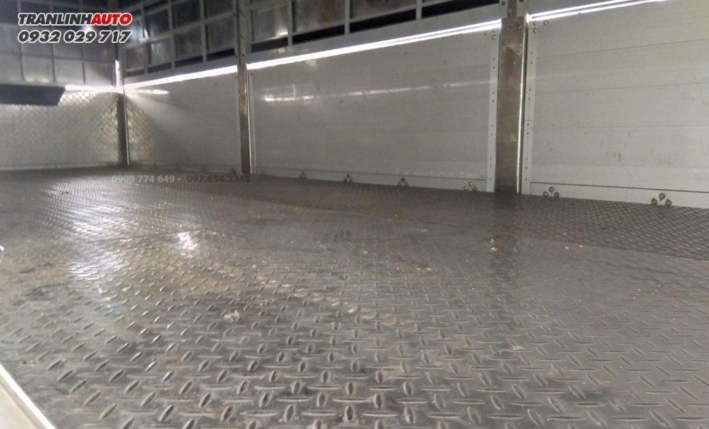 Sàn xe tải Inox lá me