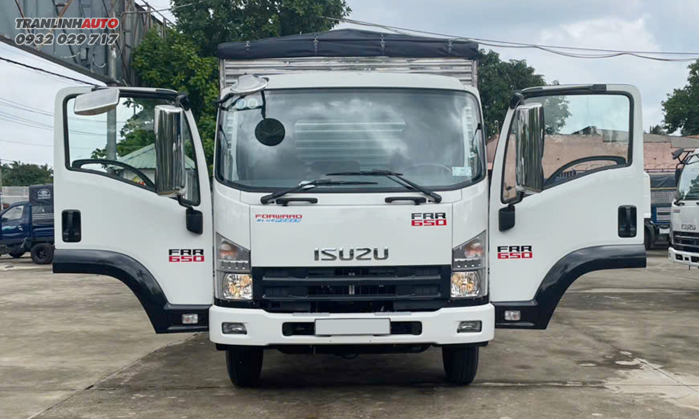 mặt trước xe tải Isuzu FRR650 