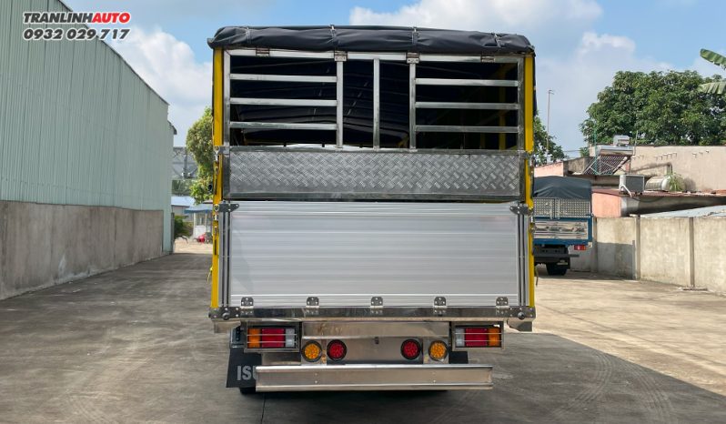 
								XE TẢI ISUZU NPR400 3T49 THÙNG BỬNG NHÔM full									