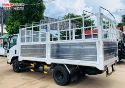 
										XE TẢI ISUZU QKR270 THÙNG 4M4 full									