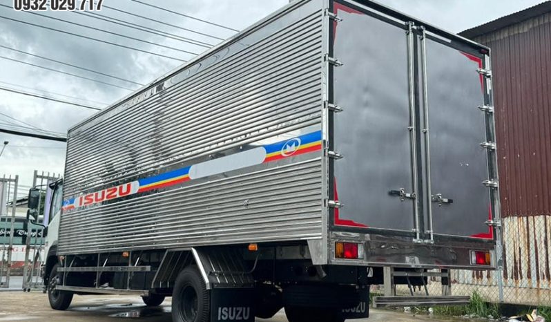 
								XE TẢI ISUZU FRR650 THÙNG KÍN full									