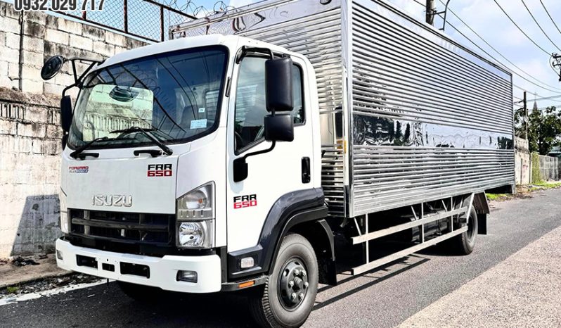 
								XE TẢI ISUZU FRR650 THÙNG KÍN full									