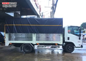 XE TẢI ISUZU QKR210 THÙNG 4M4