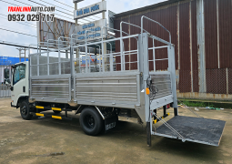 
										XE TẢI ISUZU QKR210 THÙNG MUI BẠT BỬNG NÂNG full									