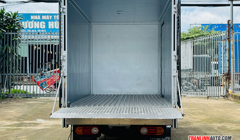 
								XE TẢI HYUNDAI H150 E5 THÙNG KÍN BỬNG NÂNG full									