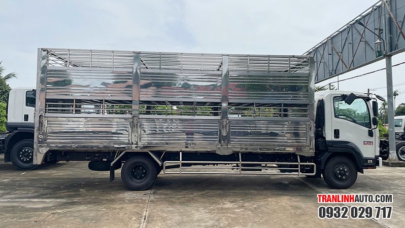 XE TẢI ISUZU FRR650 E5 THÙNG CHỞ GIA SÚC