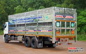 XE TẢI HINO FL8JW8A 15 TẤN THÙNG CHỞ GIA SÚC 9.4M