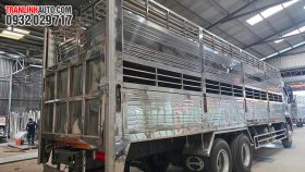 XE TẢI CHENGLONG H5 3 CHÂN THÙNG CHỞ GIA SÚC