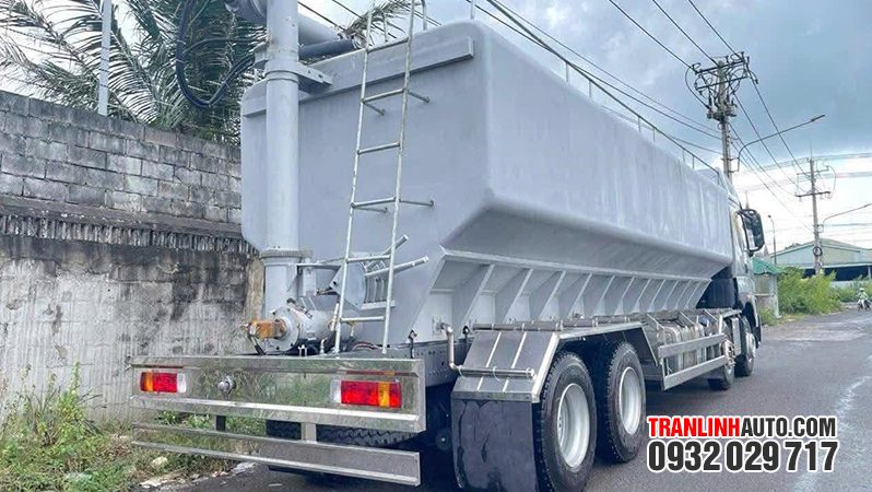 CHENGLONG H7 BỒN CÁM – XE 4 CHÂN CHỞ THỨC ĂN GIA SÚC HIỆN ĐẠI, ĐA DỤNG