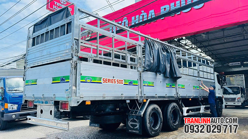 HINO FL 3 CHÂN THÙNG NHÔM ĐỜI 2022