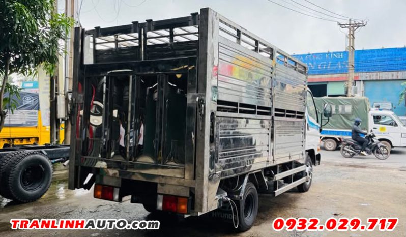 XE TẢI HYUNDAI N250 THÙNG CHỞ GIA SÚC(HEO) 3M6