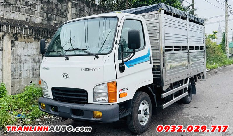 XE TẢI HYUNDAI N250 THÙNG CHỞ GIA SÚC(HEO) 3M6